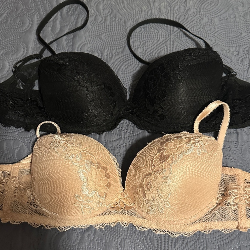 Elegant Lace Black and Cream Bra Set